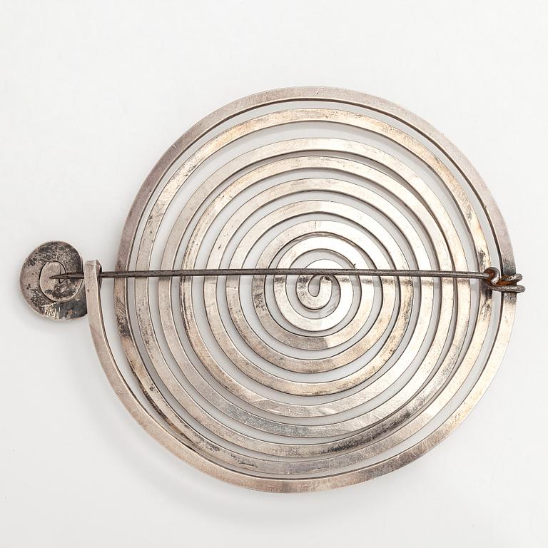 Alexander Calder, brosch, 1940-tal.