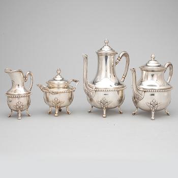 KAFFE- OCH TESERVIS, 4 delar, silver, Louis XVI-stil, Paris troligen omkring 1900. Totalvikt ca 2378 gram.