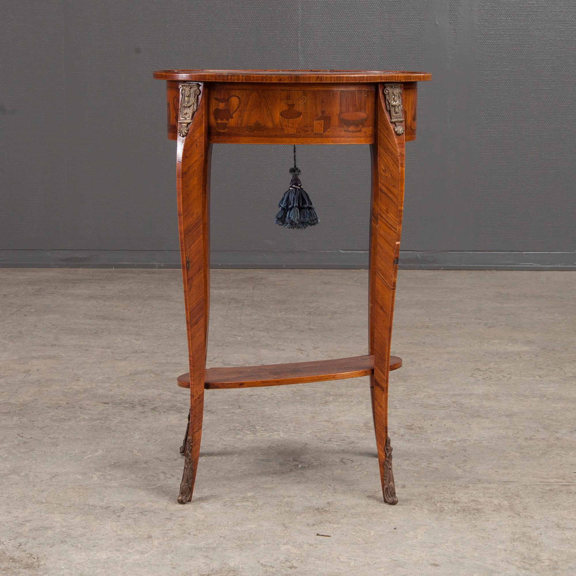 BORD, Frankrike, 1800-talets början.