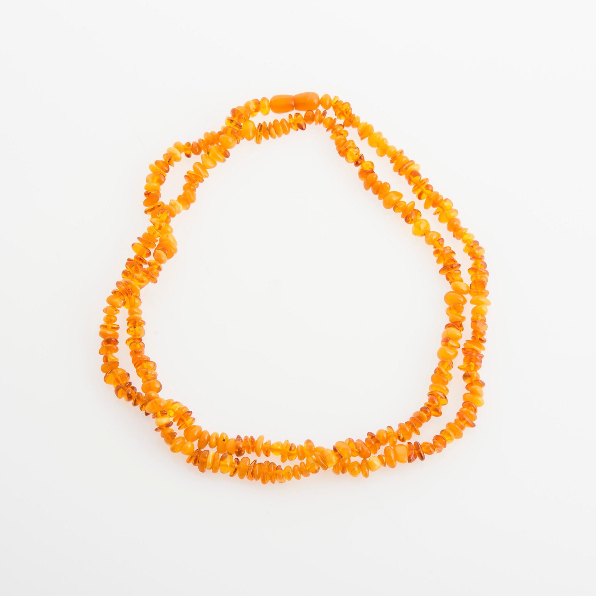 COLLIER, 2 st, bärnsten.