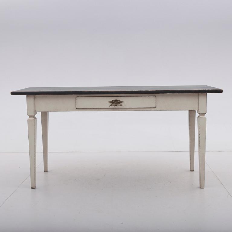 SKRIVBORD, 1800-talets mitt.
