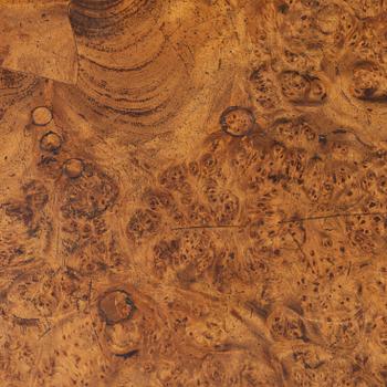 A burr alder tilt-top table by A. J. Rosendahl (master active in Arboga 1762-1836).