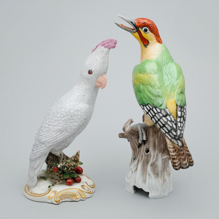 FIGURINER. 2 st. Porslin, 1900-tal.