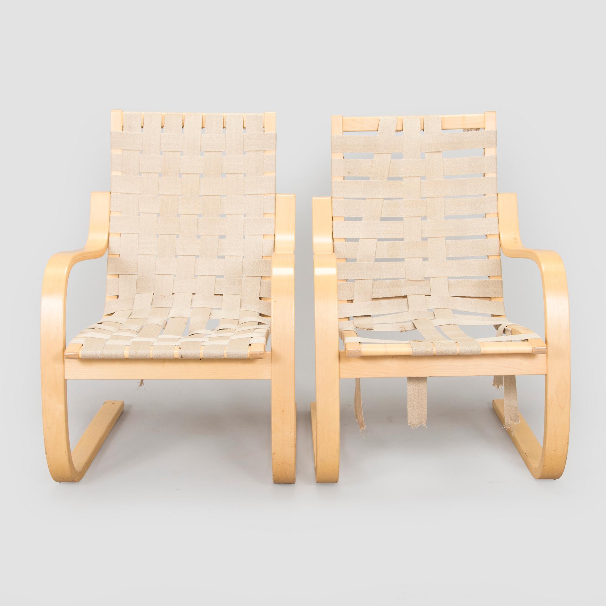 Alvar Aalto, fåtöljer, ett par, modell 406 för Artek 1900-talets slut.