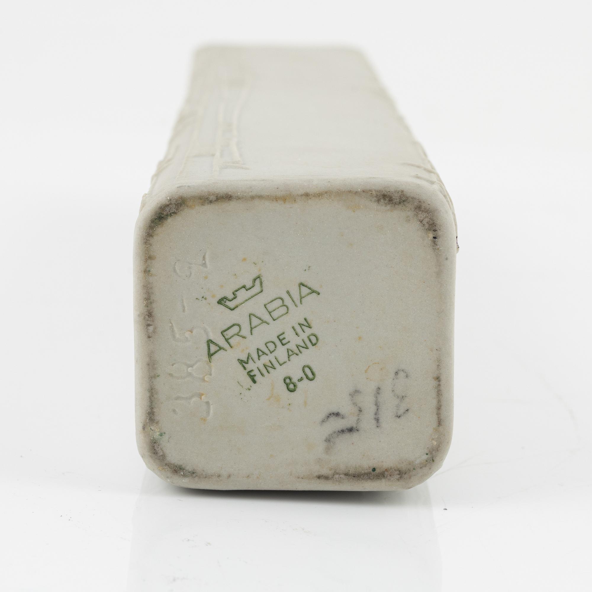 Karl Heinz Schultz-Köln, vas, samt relief, stengods, Arabia, Finland.