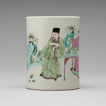 A famille rose brush pot, Qing dynasty, Yongzheng (1723-35).