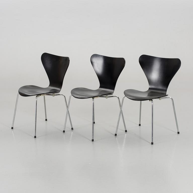 ARNE JACOBSEN, a set of three Sjuan chairs Friz hansen Denmark 1980.