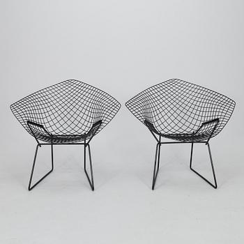 Harry Bertoia, stolar, ett par, "Diamond chair", tidigt 1960-tal.