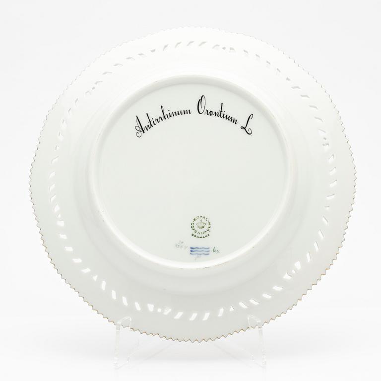 Royal Copenhagen, Plate, "Flora Danica", 1969-1974.