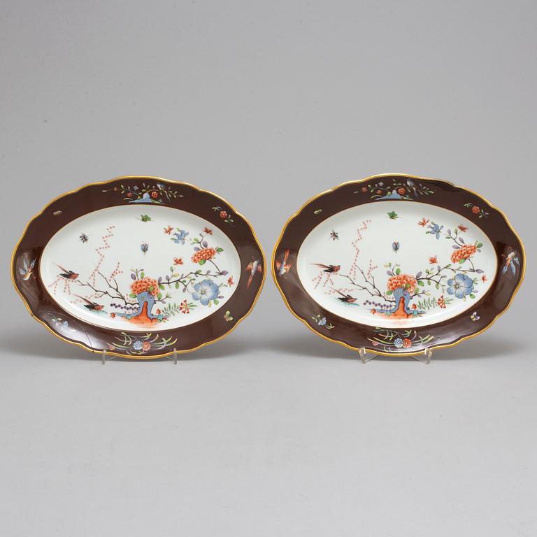 MEISSEN, a pair of porcelain serving dishes, Germany, early 20th Century.