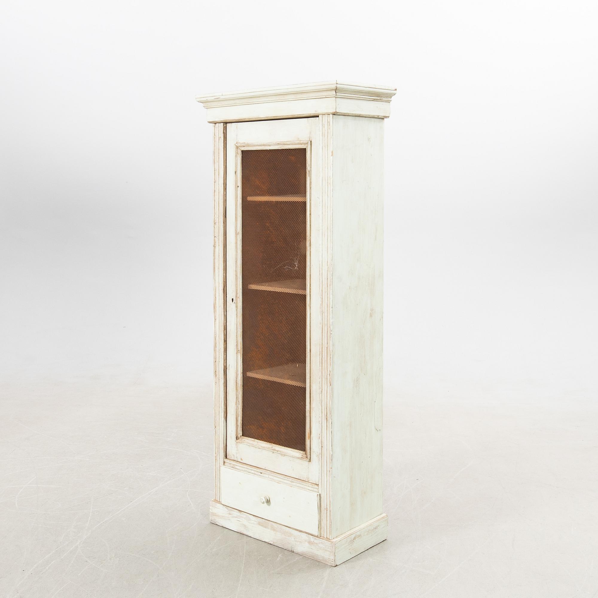 Cabinet, 20th century.
