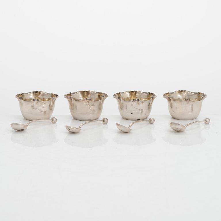Nathan & Hayes, saltkar för fyra, sterlingsilver, Birmingham 1912. I originaletui.