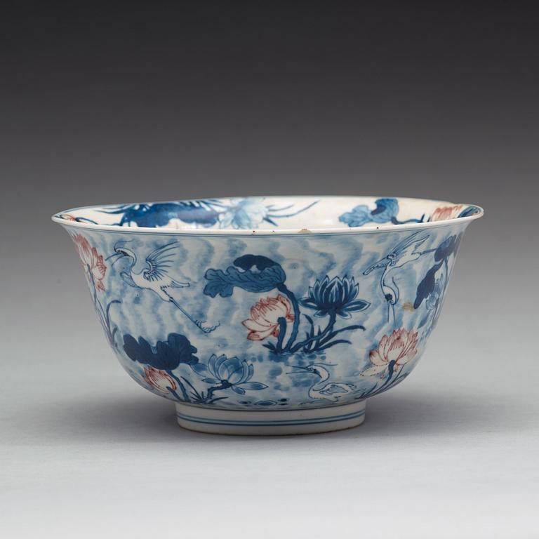 An underglaze blue and copper red bowl, Qing dynasty, Kangxi (1662-1722). With Xuandes six character mark.