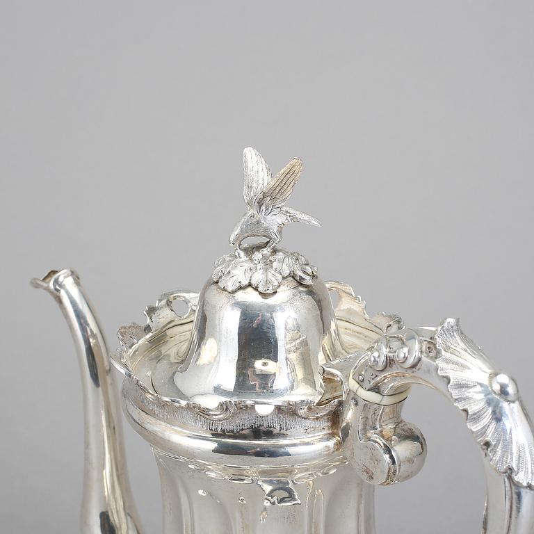 KAFFEKANNA, silver, nyrokoko, Stockholm, 1855. Vikt ca 1035 gram.