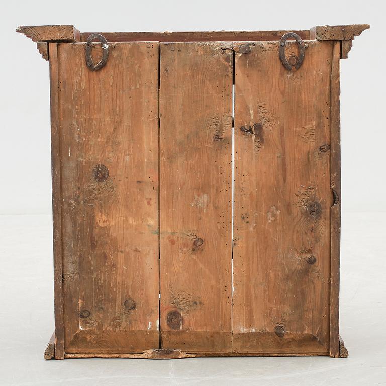 VÄGGSKÅP, allmoge, 1800-tal.