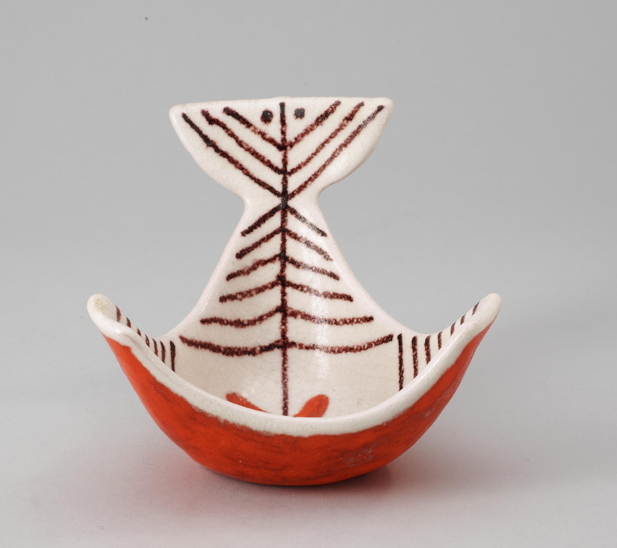 A Guido Gambone eathenware bowl, Italy, 1950's.