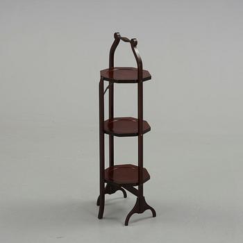 CAKESTAND, Engelsk stil, 1900-tal.