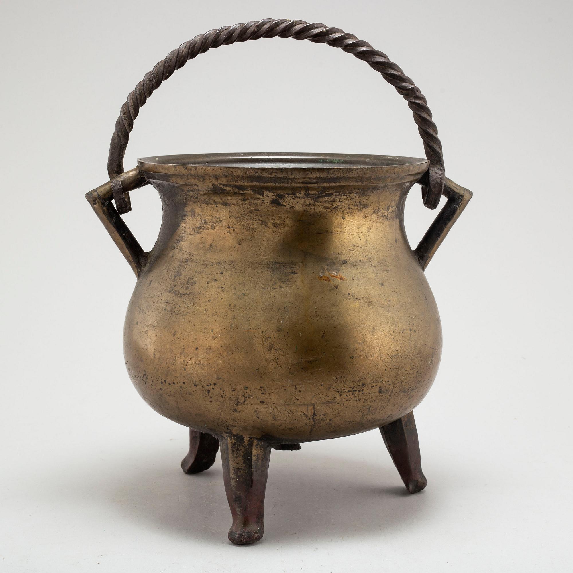 KITTEL, brons, möjligen 1500-tal.