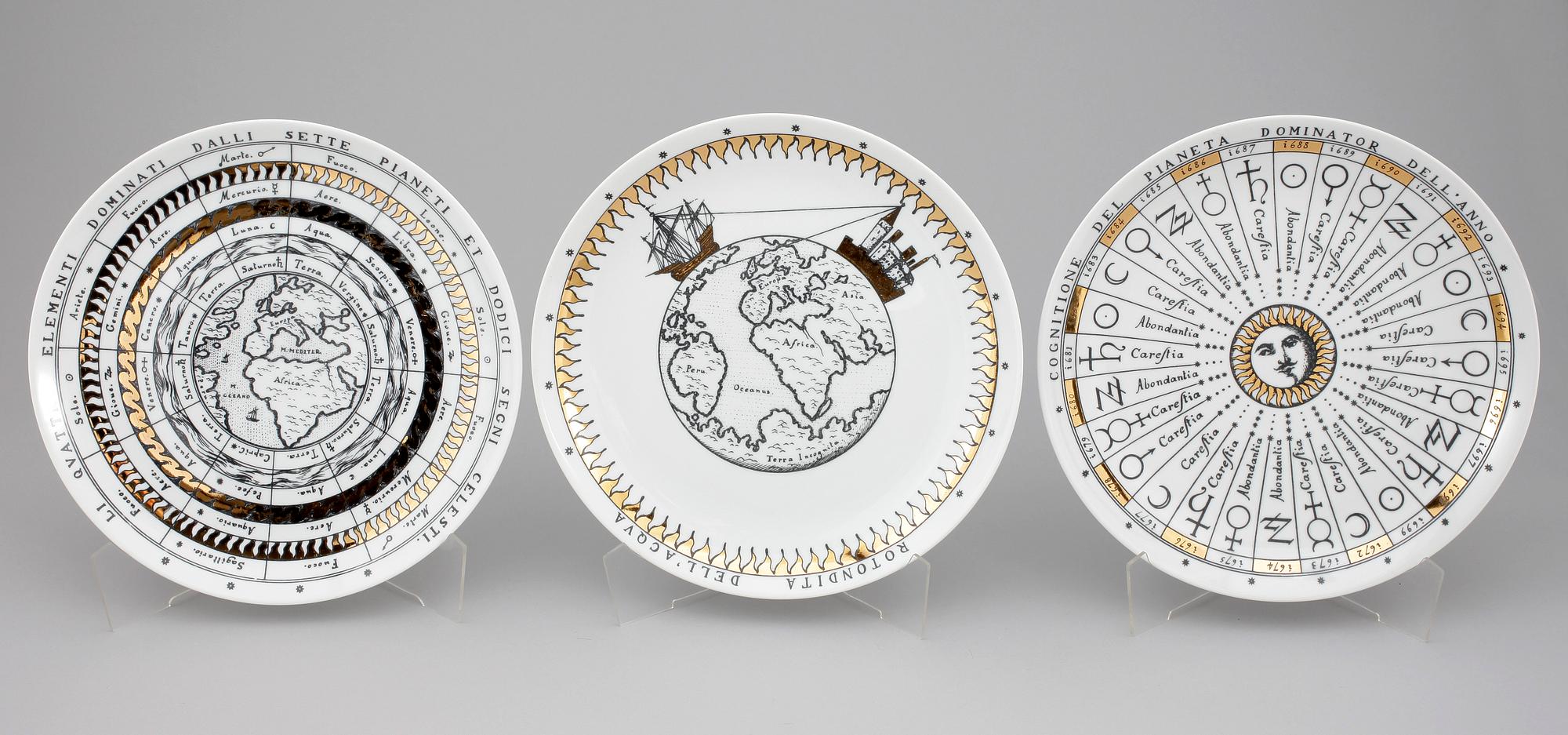 TALLRIKAR, 6 st, porslin, "Astronomici", Fornasetti, 1900-talets andra hälft.