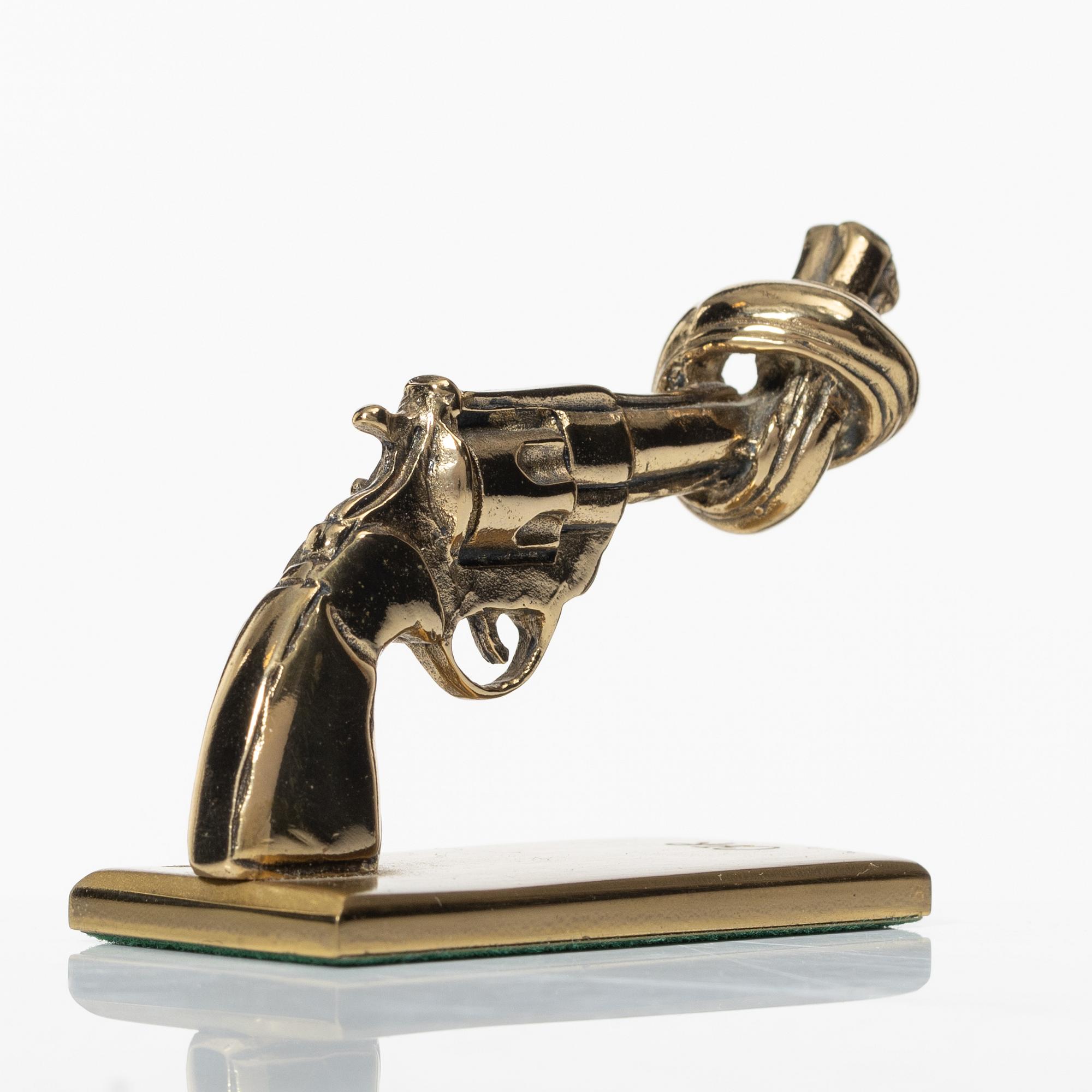 Carl Fredrik Reuterswärd, after., "Non Violence".