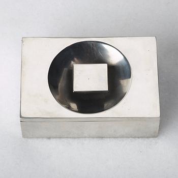 Firma Svenskt Tenn, a pewter box, Stockholm 1932, model A 1690.