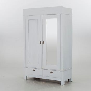 SKÅP / KLÄDSKÅP, jugend, sekelskiftet 1900.