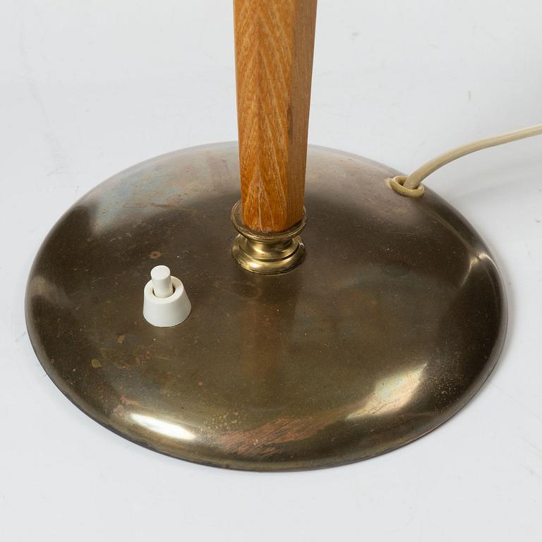 Bertil Brisborg, a table lamp model "31915", Nordiska Kompaniet, 1940s.