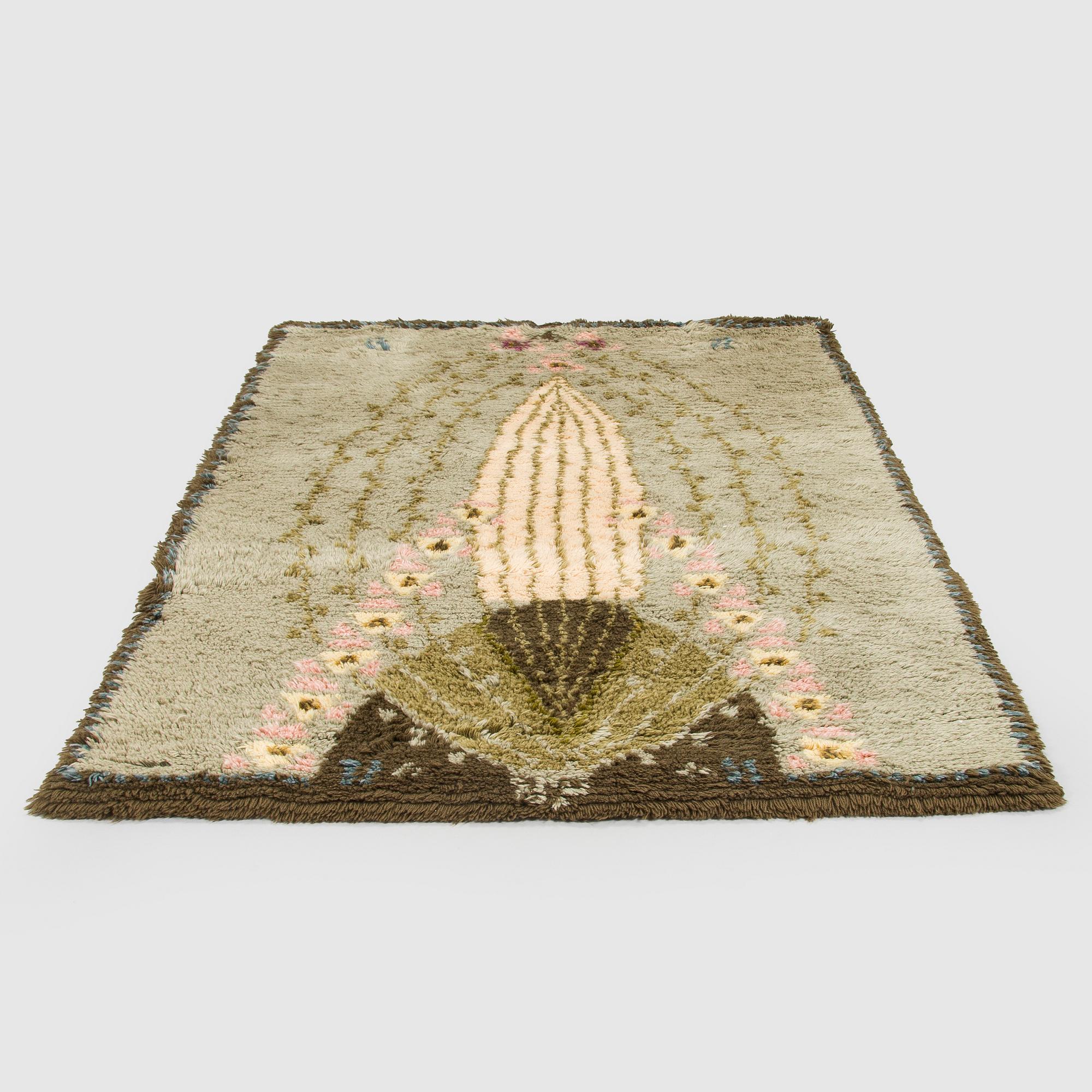 Eliel Saarinen, a Finnish long pile rug, model for the Friends of Finnish Handicraft. Circa 185 x 125 cm.