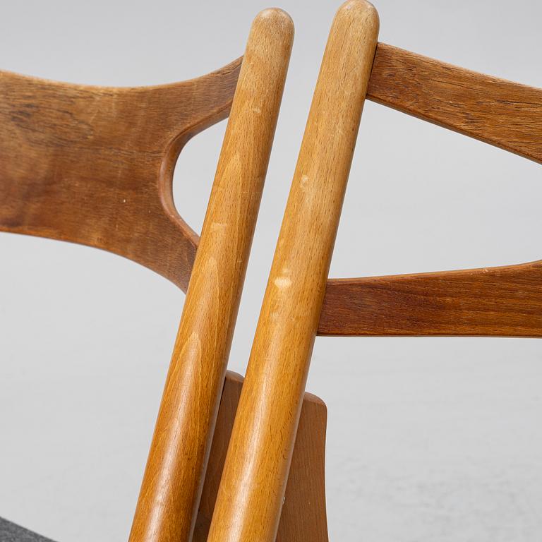 Hans J. Wegner, stolar, 8 st, modell CH-29 "Savbukkestolen", Danmark, 1900-talets mitt.
