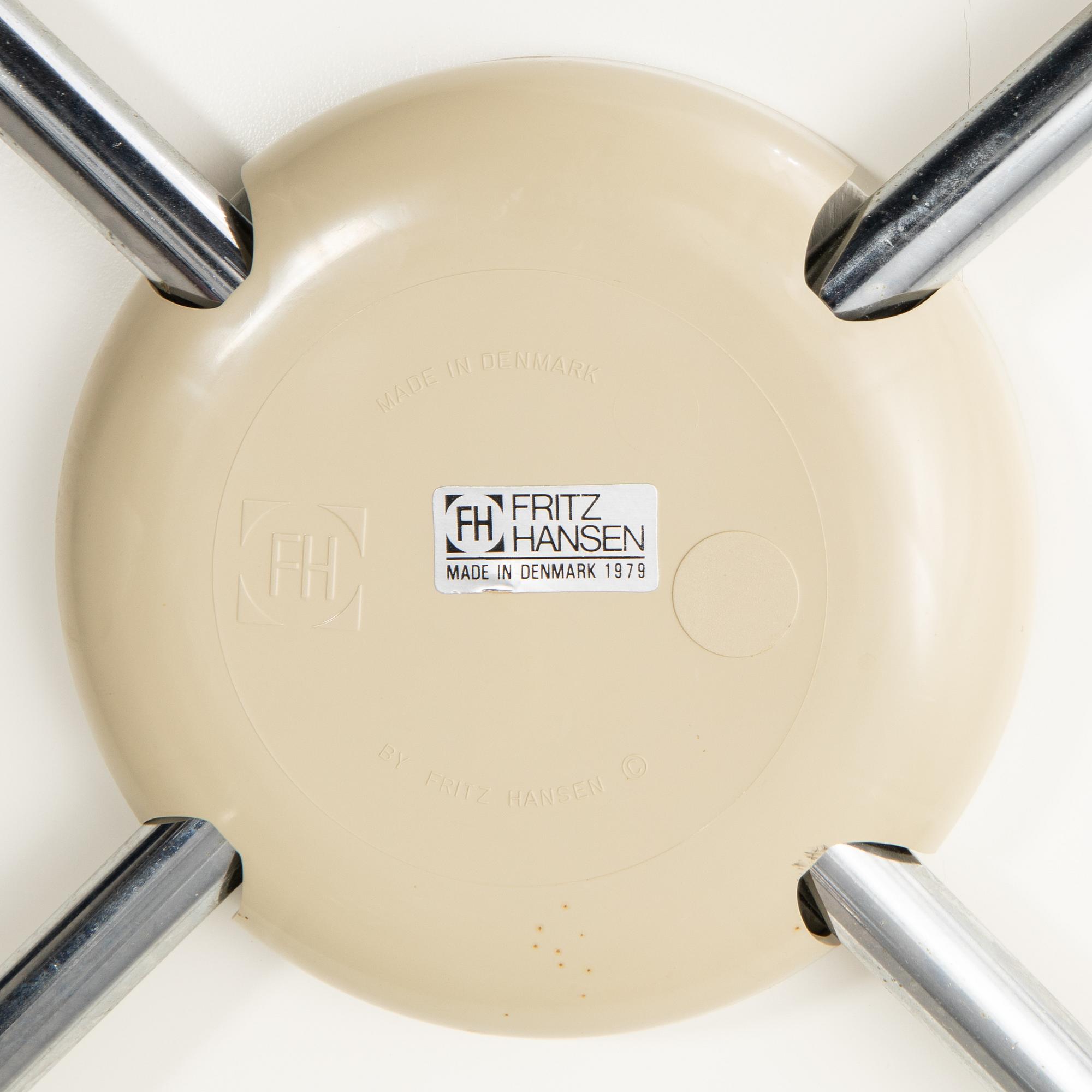 Arne Jacobsen, Chairs 6 pcs, "The Seven" for Fritz Hansen Denmark 1979.