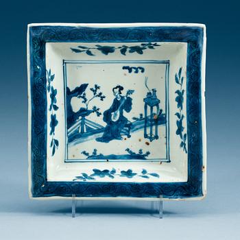 1861. A blue and white Transitional dish, mid 17th Century.