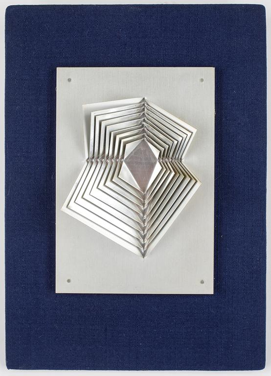 ARNE JONES, väggrelief,  aluminium, signerad och daterad 1964-68.