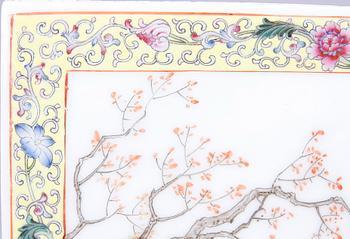 PORSLINSPLAKETT, Kina 1900-tal.