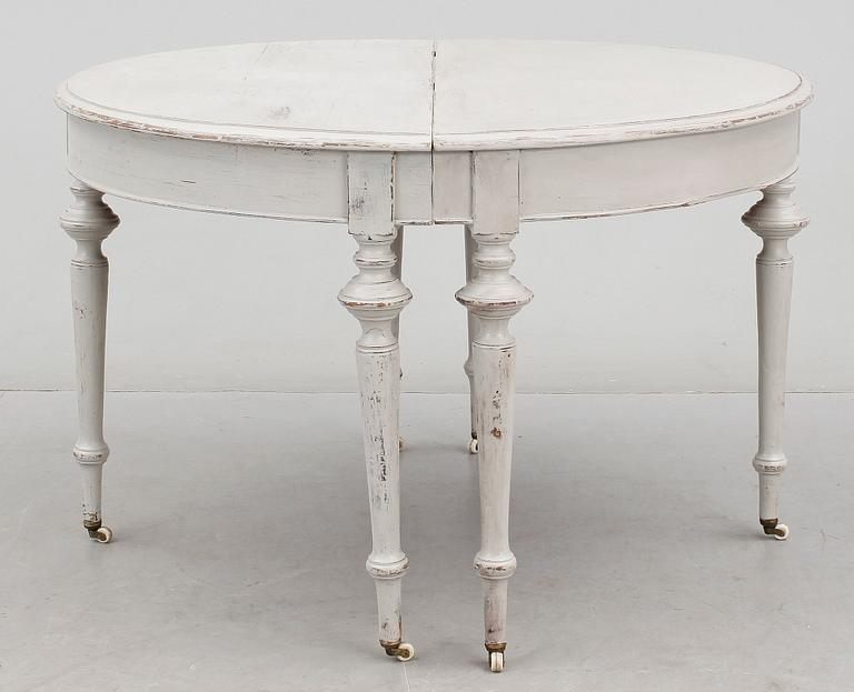 HALVMÅNEBORD, ett par, nyrenässans, 1800-talets slut.
