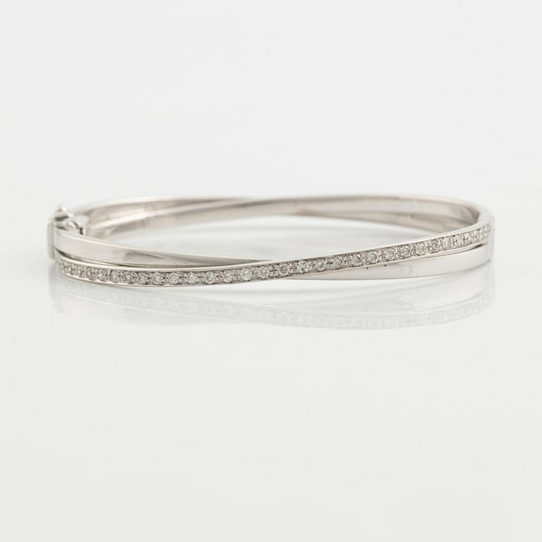 Bracelet, 18K white gold with brilliant-cut diamonds.