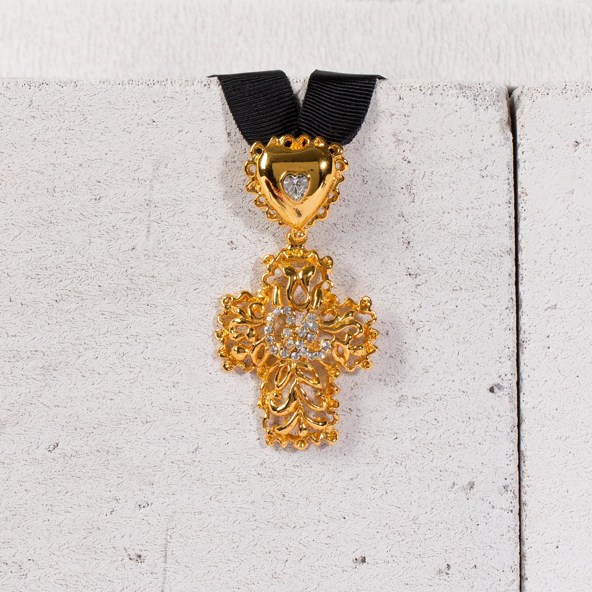 HALSBAND, Christian LaCroix.