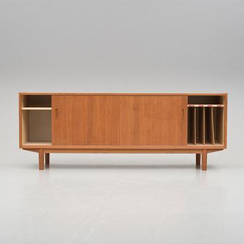 SIDEBOARD, "Trio", Nils Jonsson, Troeds, 1900-talets andra hälft.