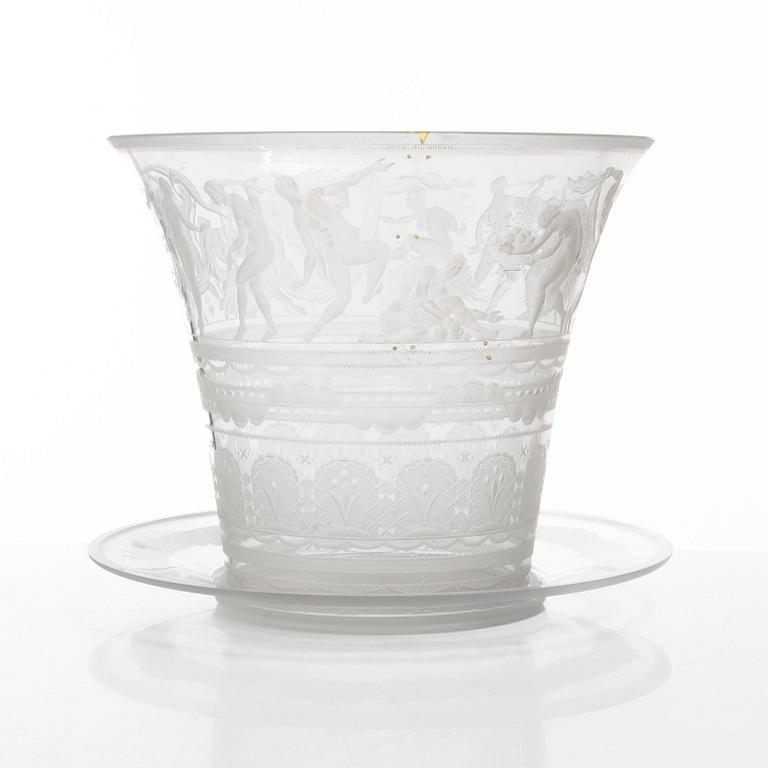 Simon Gate, skål med fat, graverat glas, modell 122, Orrefors 1927.