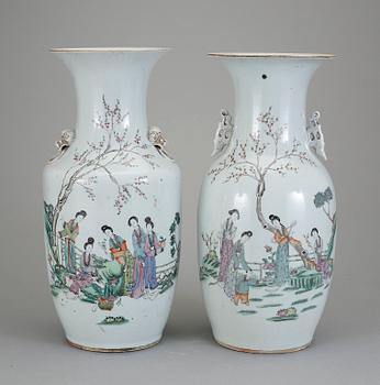 VASER, 2 stycken, porslin, Kina, 1900-tal.