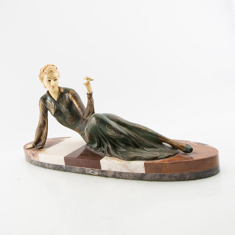 Figurine Art Deco early 20th century.