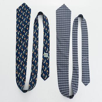 Hermès, four silk ties.