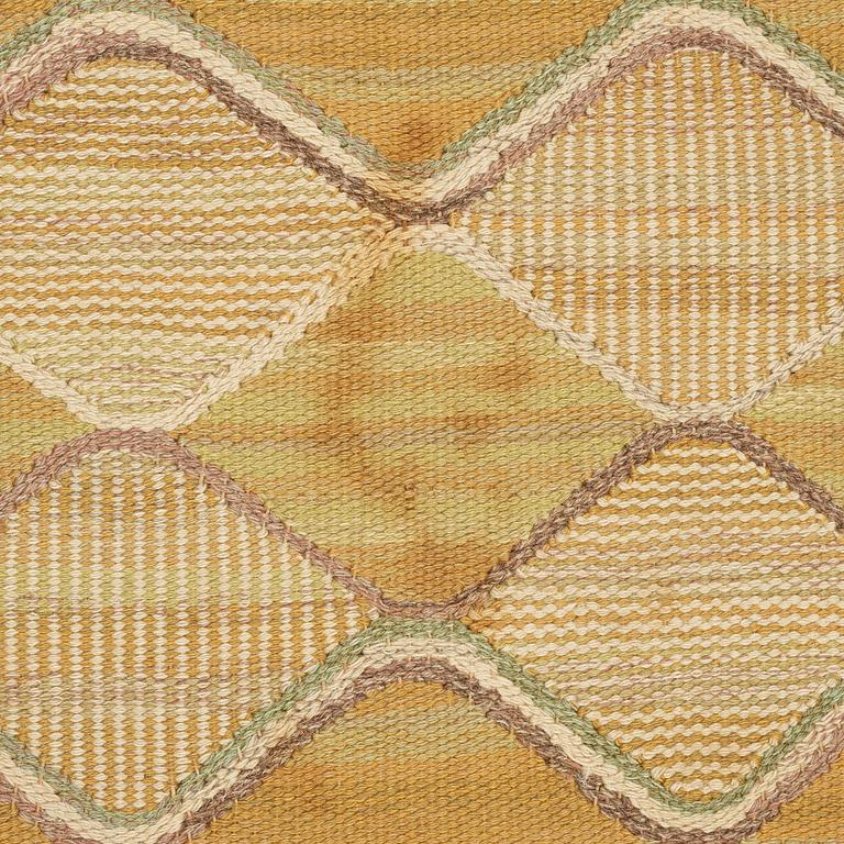 Barbro Nilsson, CARPET. "Spättan gul". Flat weave. 353,5 x 253 cm. Signed AB MMF BN.