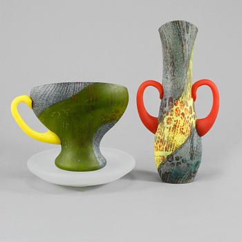 SKULPTURER, 2 st, glas, Kjell Engman, Kosta Boda, signerade.