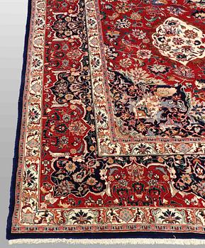A CARPET, Tabriz, possibly, part silk, ca 417 x 300 cm.