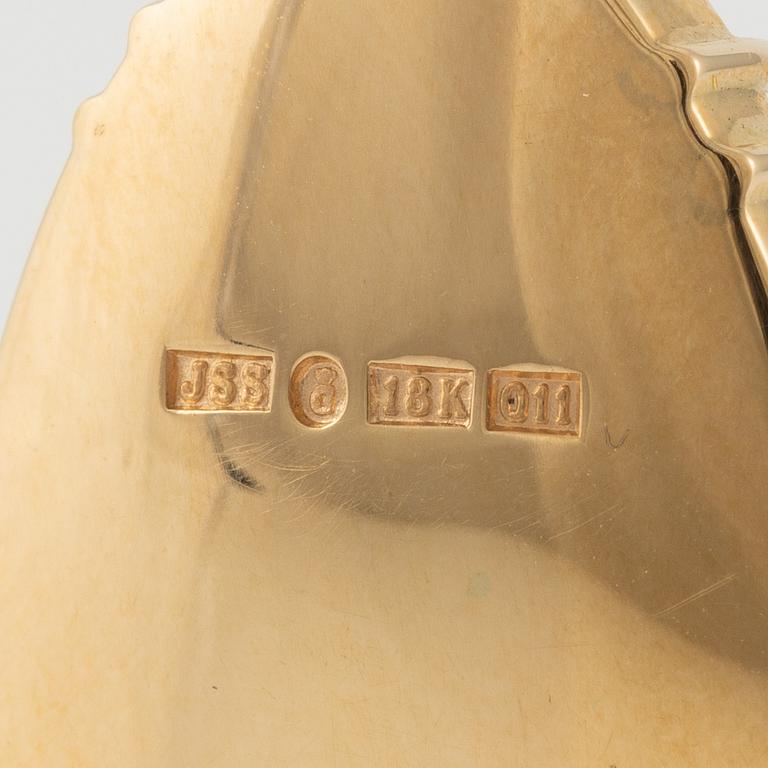 Pendant, Jarl Sandin, 18K gold with opal.