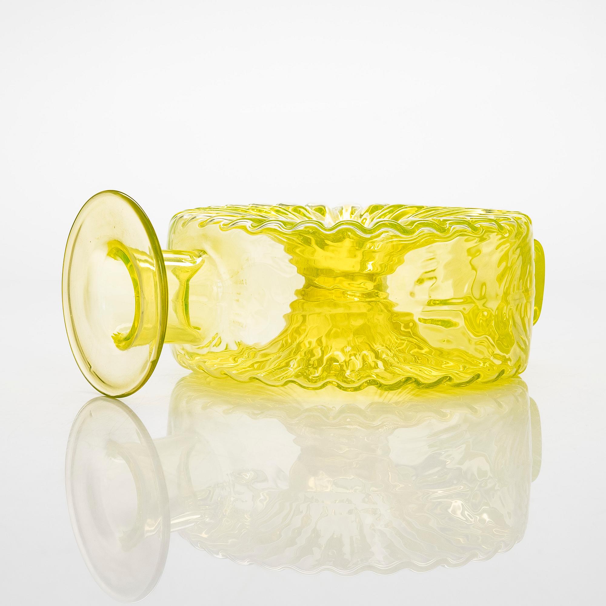 Helena Tynell, a 'Solflaskan' for Riihimäki Glassworks, Finland. In production 1964-1974.