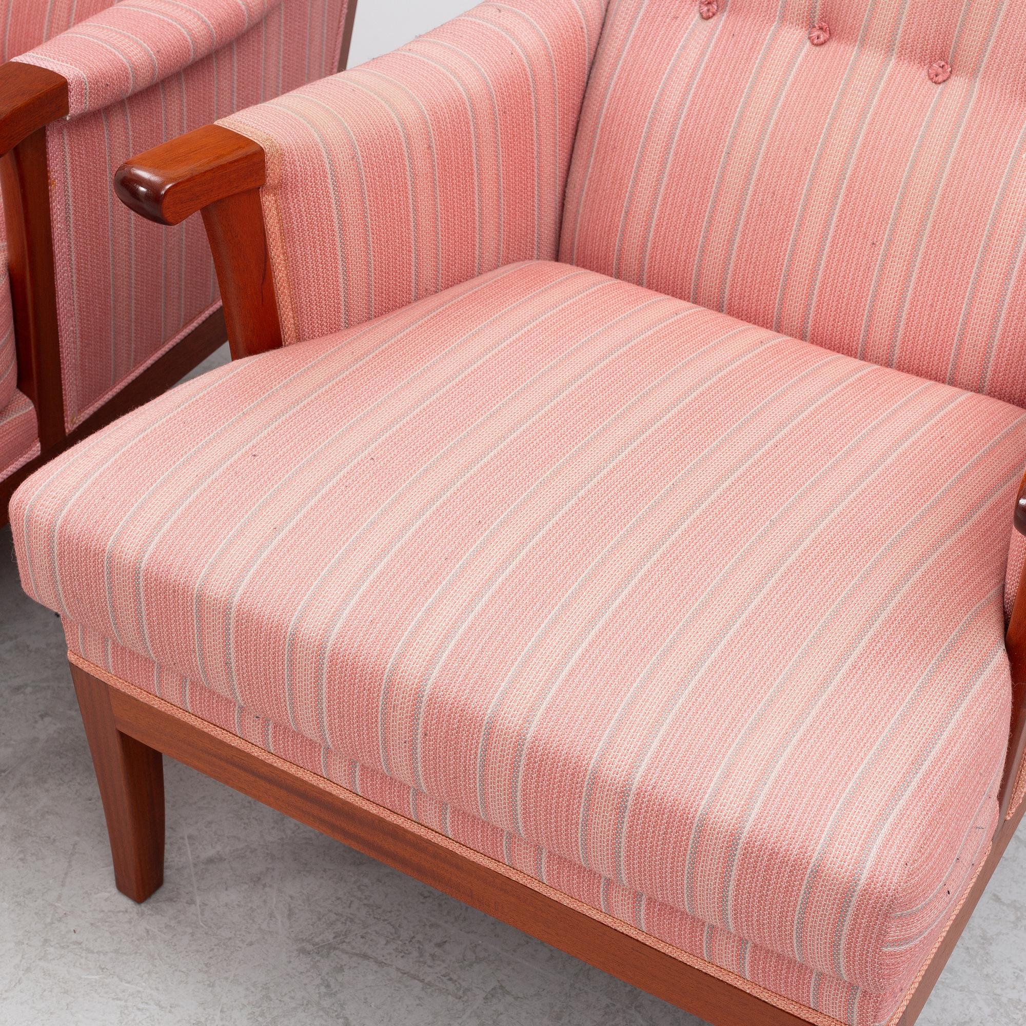 Carl Malmsten, a pair of 'Husfadern' armchairs, OH Sjögren 1988.