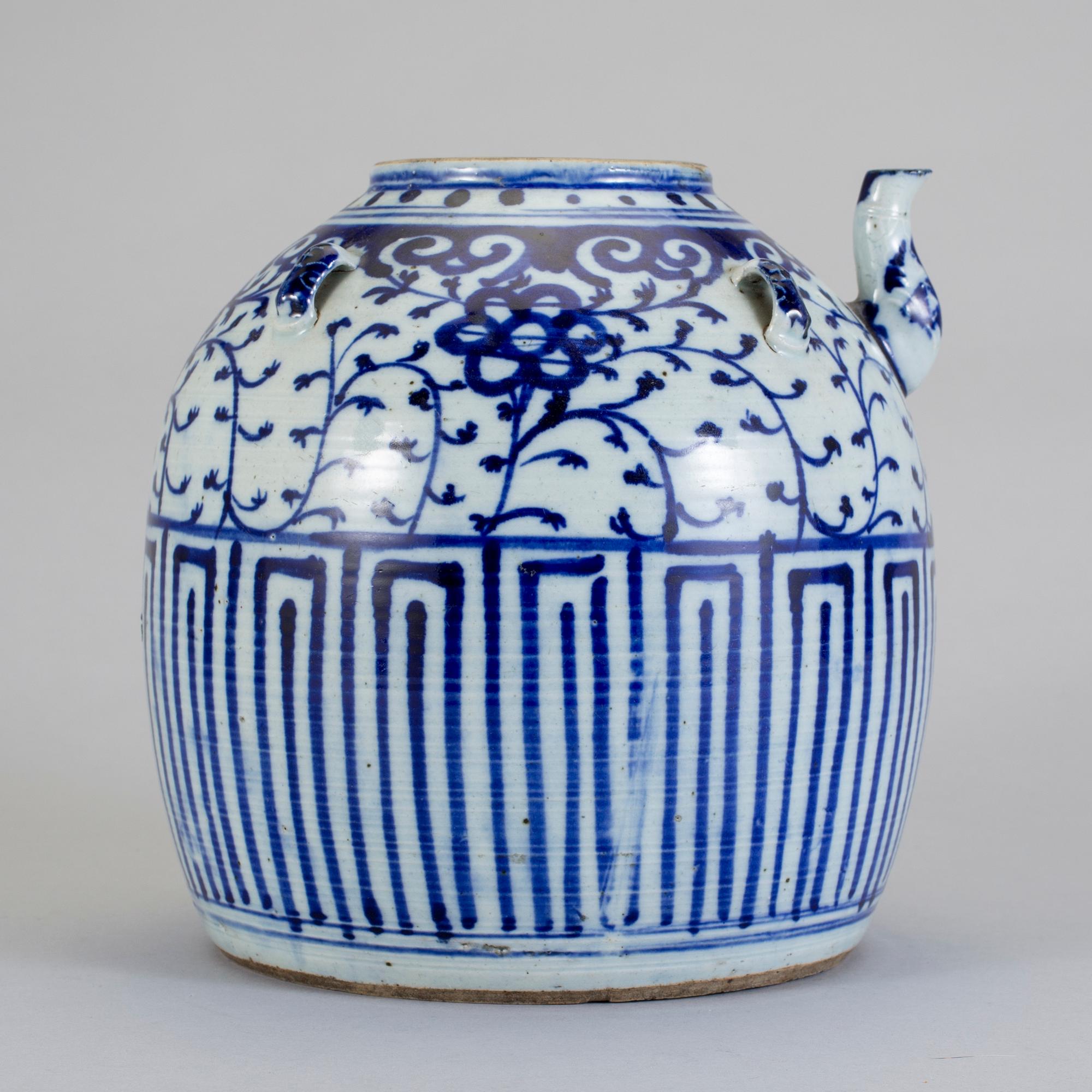 KANNA, porslin, Kina, 1800-tal.