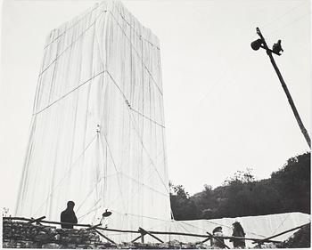 CHRISTO, offsettryck, 9 st, "Packed Tower, Spoleto, Italy 1968.".