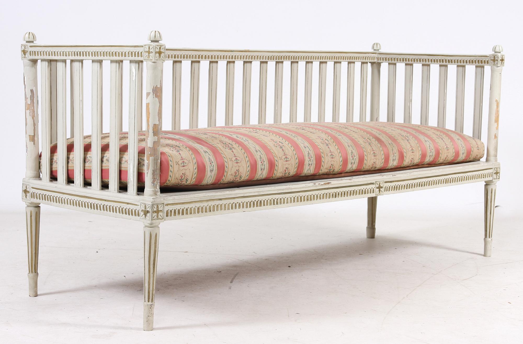 SOFFA, gustaviansk, provinstillverkad, tidigt 1800-tal.